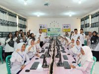 Pantau Pelaksanaan TKA, Kakan Kemenag Tanah Datar Kunjungi MTsN 12 Tanah Datar